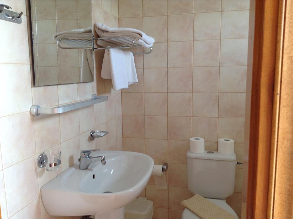 Pylea Beach Hotel Ialysos  Oda fotoğraf